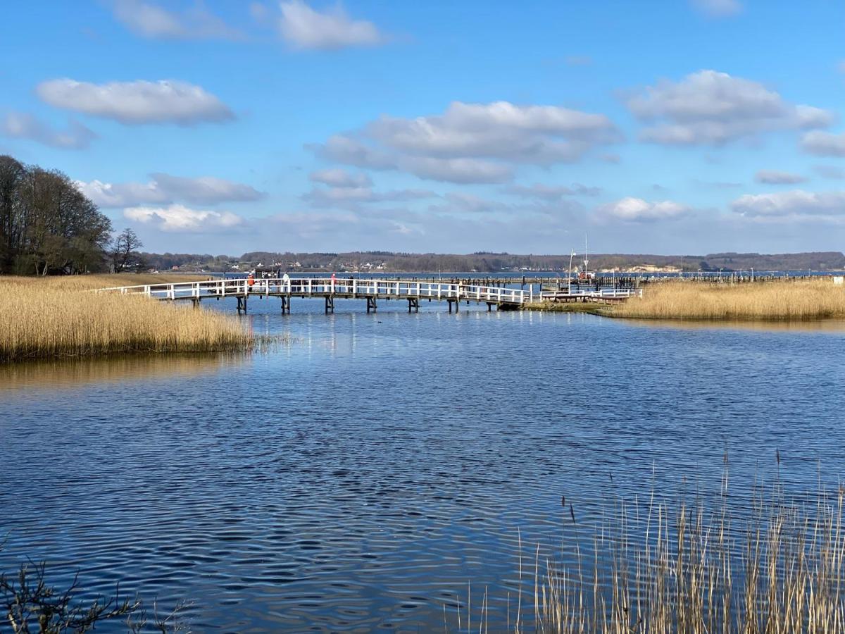 Strandblick Mit Strandkorb & Fahrraedern Glücksburg Buitenkant foto